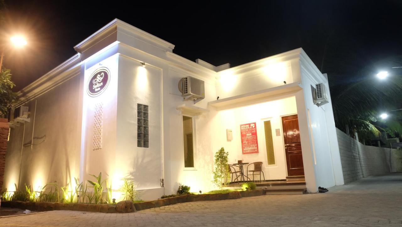 Sultan Guesthouse Tulungagung Exterior foto